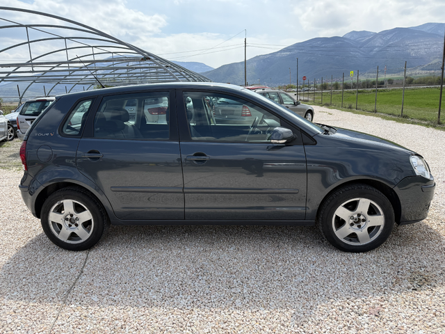 VW Polo 1.2i - автомобили, коли, обяви за нови и употребявани 3