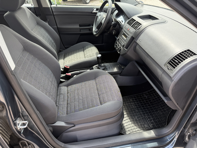 VW Polo 1.2i - автомобили, коли, обяви за нови и употребявани 9