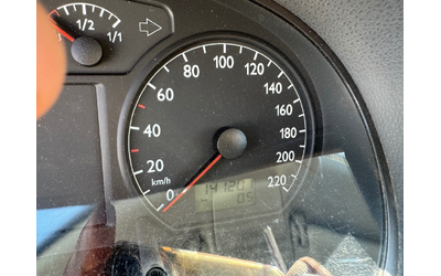 VW Polo 1.2i - автомобили, коли, обяви за нови и употребявани 11