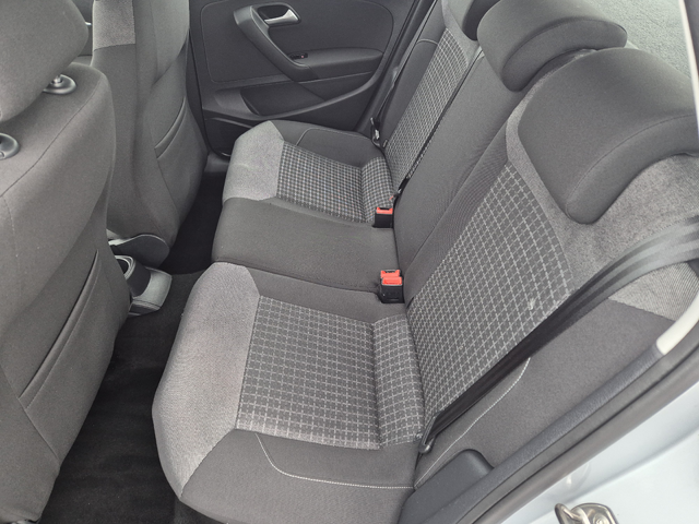 Vw Polo 1.4 TDI Avtomat - автомобили, коли, обяви за нови и употребявани 10