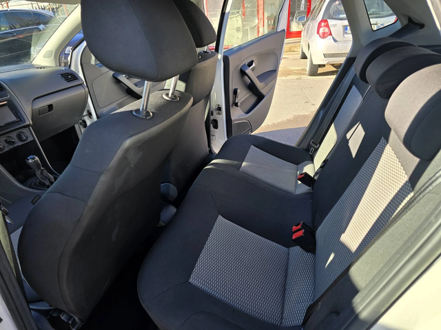 VW Polo 1.2 BENZ - автомобили, коли, обяви за нови и употребявани 11