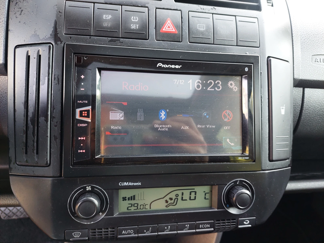 VW Polo 1, 4i AUTOMATIC - автомобили, коли, обяви за нови и употребявани 9