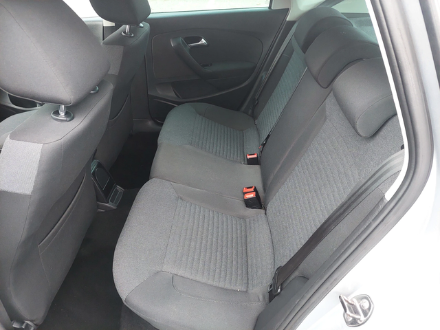 VW Polo 1, 4i 86ps СТАРИЯ МОТОР!!! - автомобили, коли, обяви за нови и употребявани 6