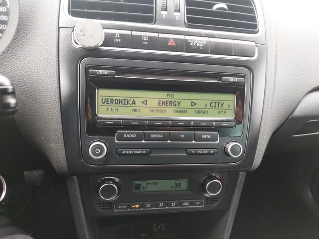 VW Polo 1, 4i 86ps СТАРИЯ МОТОР!!! - автомобили, коли, обяви за нови и употребявани 8