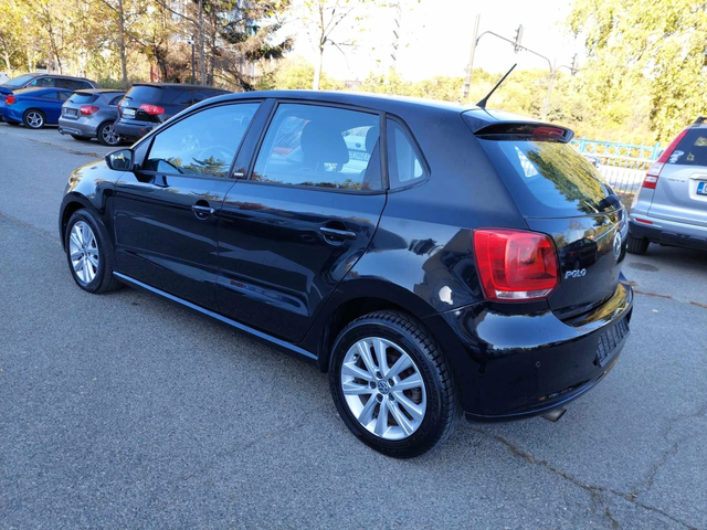 VW Polo 1,6TDI 90ps - автомобили, коли, обяви за нови и употребявани 3