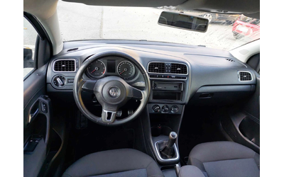 VW Polo 1,6TDI 90ps - автомобили, коли, обяви за нови и употребявани 6