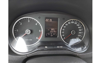 VW Polo 1,6TDI 90ps - автомобили, коли, обяви за нови и употребявани 7