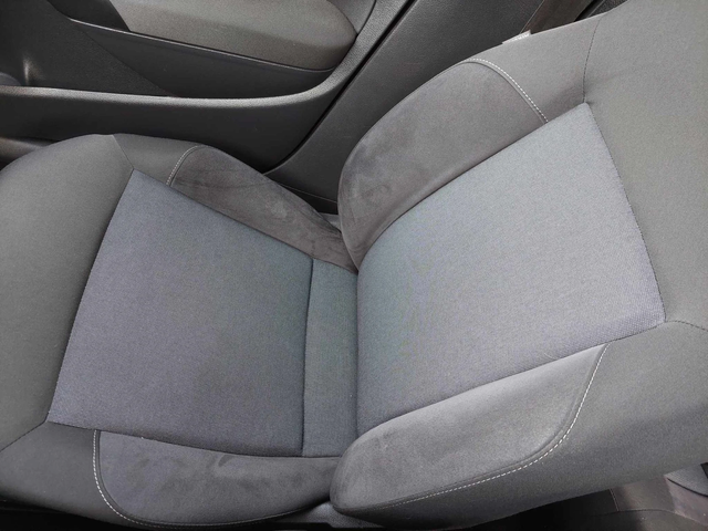 VW Polo 1,6TDI 90ps - автомобили, коли, обяви за нови и употребявани 9