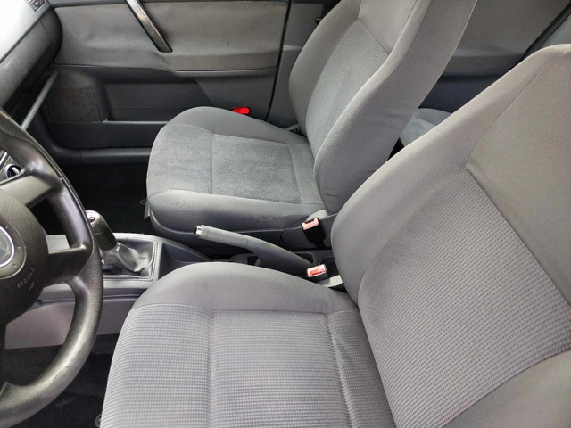 VW Polo 1,4i 80ps KLIMA - автомобили, коли, обяви за нови и употребявани 12