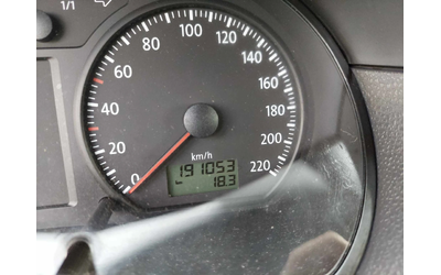 VW Polo 1,4i 80ps KLIMA - автомобили, коли, обяви за нови и употребявани 14