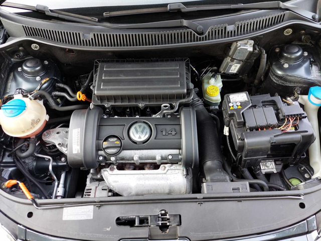 VW Polo 1,4i 80ps KLIMA - автомобили, коли, обяви за нови и употребявани 6