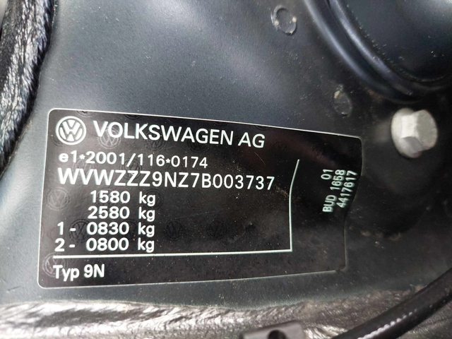 VW Polo 1,4i 80ps KLIMA - автомобили, коли, обяви за нови и употребявани 9