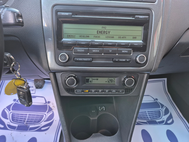 VW Polo 1.4i 86k.s KLIMATRONIK - автомобили, коли, обяви за нови и употребявани 14