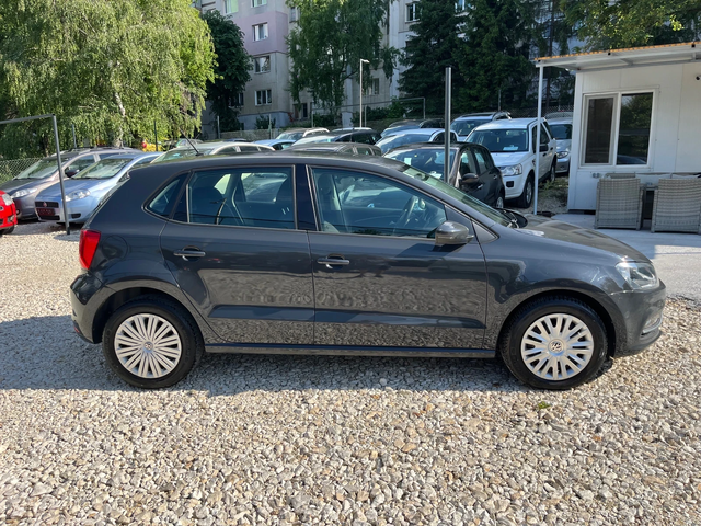 VW Polo Италия - автомобили, коли, обяви за нови и употребявани 4