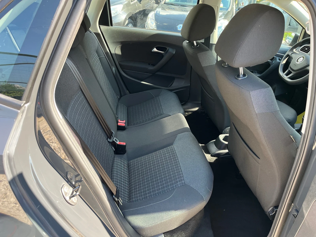 VW Polo Италия - автомобили, коли, обяви за нови и употребявани 7