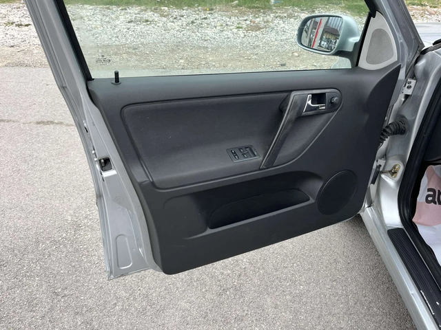 VW Polo 1.4MPI 75кс КЛИМАТИК - автомобили, коли, обяви за нови и употребявани 6