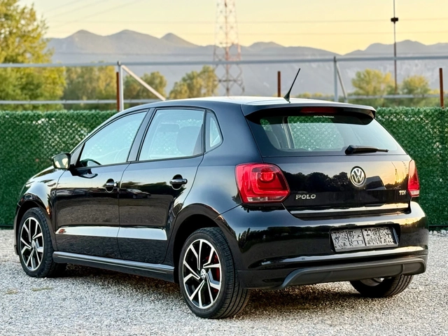 VW Polo 1.2TDi  //R-LINE - автомобили, коли, обяви за нови и употребявани 3