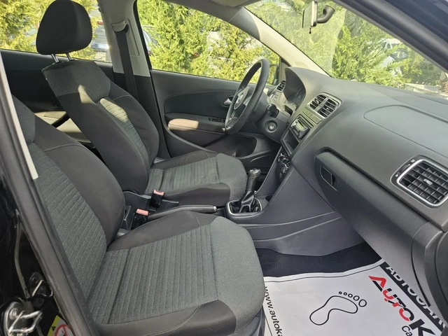 VW Polo 1.4i-86кс= ФАБРИЧНА ГАЗ= ОБСЛУЖЕН= КЛИМАТИК - автомобили, коли, обяви за нови и употребявани 14