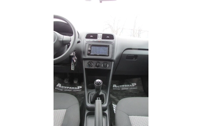VW Polo 1.2i EURO5B - автомобили, коли, обяви за нови и употребявани 12