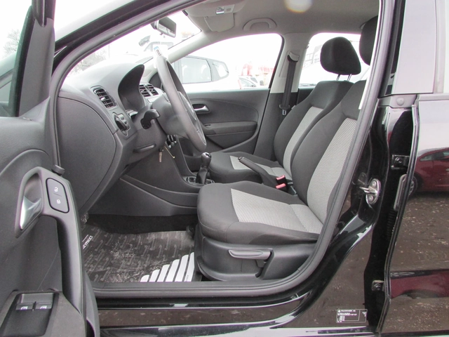 VW Polo 1.2i EURO5B - автомобили, коли, обяви за нови и употребявани 7