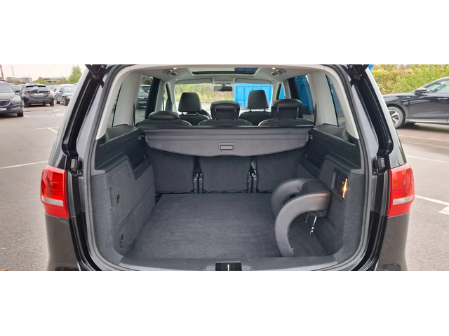 VW Sharan 2.0 High line  Панорама Алкантара Нави Ксенон - автомобили, коли, обяви за нови и употребявани 13