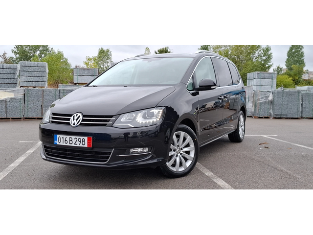 VW Sharan 2.0 High line  Панорама Алкантара Нави Ксенон - автомобили, коли, обяви за нови и употребявани 2