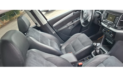 VW Sharan 2.0 High line  Панорама Алкантара Нави Ксенон - автомобили, коли, обяви за нови и употребявани 9