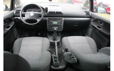 VW Sharan 1.9 TDI 131 кс. 6+ 1 МЕСТА НОВ ВНОС - автомобили, коли, обяви за нови и употребявани 11