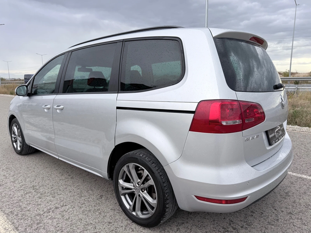 VW Sharan 2.0 TDI 140к.с / LED / NAVI / PARKTRONIC / XENON - автомобили, коли, обяви за нови и употребявани 5