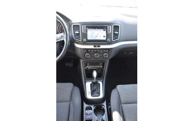 VW Sharan 2.0TDI* 6+ 1* 100000KM* DSG - автомобили, коли, обяви за нови и употребявани 15