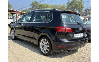 vw-sportsvan - 4