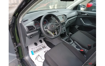 VW T-Cross 1.6ТDi/EURO 6/Distronik - автомобили, коли, обяви за нови и употребявани 9