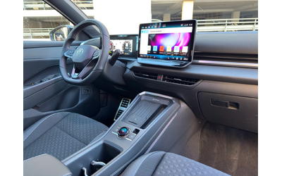 VW T-Roc 1.5 eTSI (150 кс) Mild Hybrid DSG - автомобили, коли, обяви за нови и употребявани 9