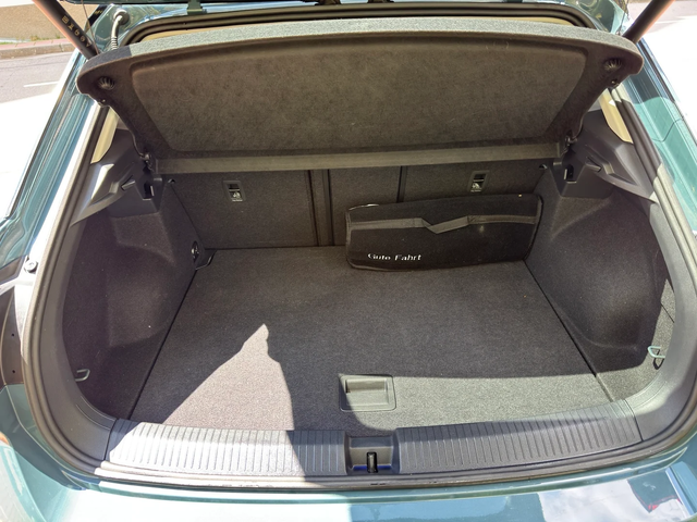VW T-Roc 1.5 TSI (150 кс) DSG - автомобили, коли, обяви за нови и употребявани 11