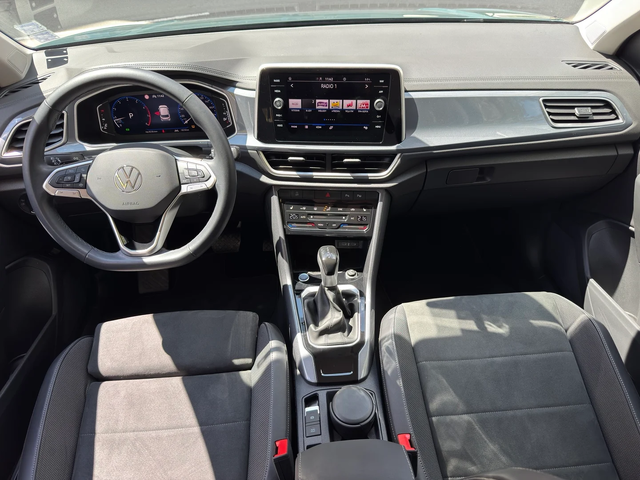 VW T-Roc 1.5 TSI (150 кс) DSG - автомобили, коли, обяви за нови и употребявани 6