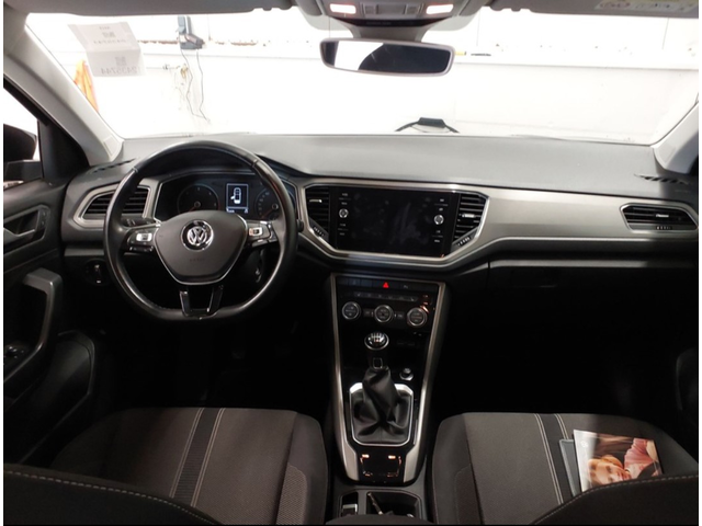 VW T-Roc 1.6 TDI SCR (116 кс) - автомобили, коли, обяви за нови и употребявани 4