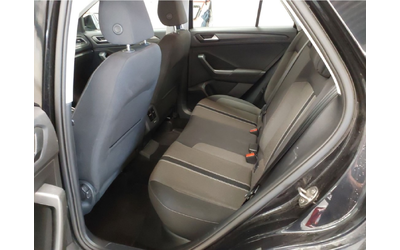 VW T-Roc 1.6 TDI SCR (116 кс) - автомобили, коли, обяви за нови и употребявани 6