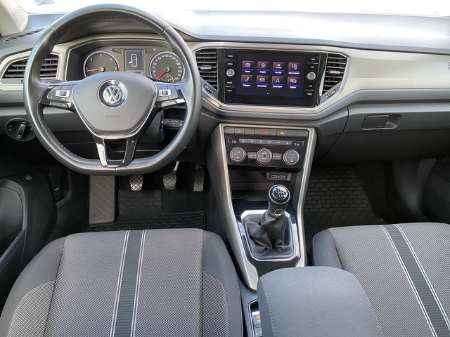 VW T-Roc 2.0 TDI/ 150кс./DESIGN - автомобили, коли, обяви за нови и употребявани 8