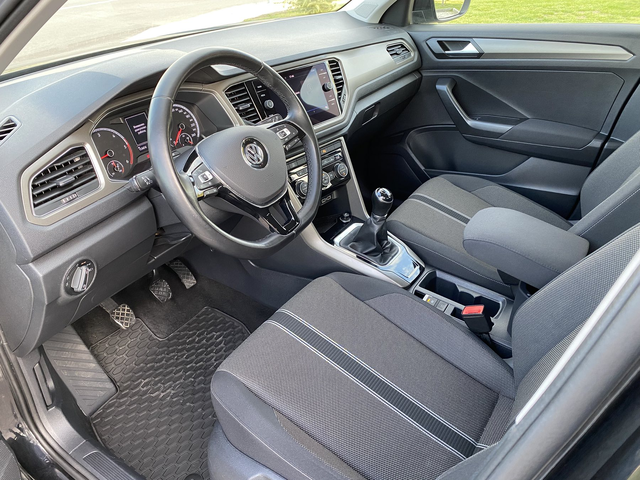 VW T-Roc 2.0 TDI/ 150кс./DESIGN - автомобили, коли, обяви за нови и употребявани 9