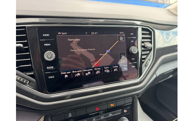 VW T-Roc 2.0 TDI 4Motion - автомобили, коли, обяви за нови и употребявани 11