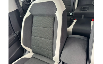 VW T-Roc 2.0 TDI 4Motion - автомобили, коли, обяви за нови и употребявани 13