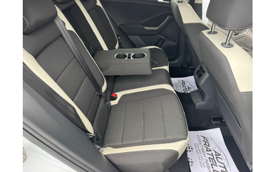 VW T-Roc 2.0 TDI 4Motion - автомобили, коли, обяви за нови и употребявани 17