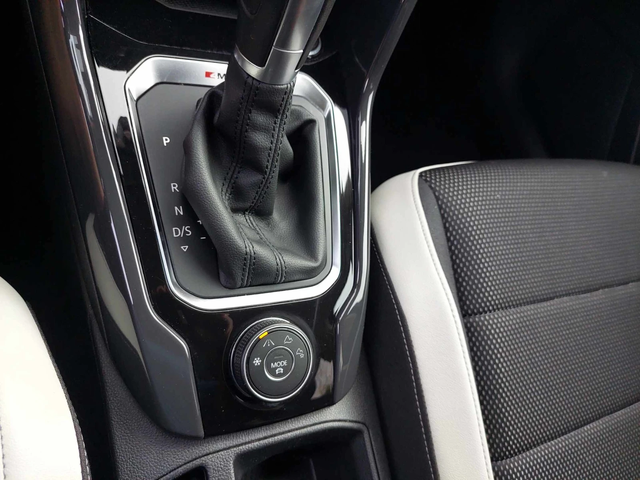 VW T-Roc 2, 0TDI 150ps 4x4 AUTOMATIC - автомобили, коли, обяви за нови и употребявани 10