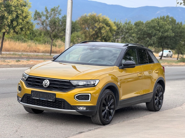 VW T-Roc 1.5TSI DSG ACT * MATRIX* VIRTUAL* DISTRONIC* KEYLE - автомобили, коли, обяви за нови и употребявани 0