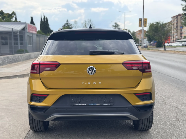 VW T-Roc 1.5TSI DSG ACT * MATRIX* VIRTUAL* DISTRONIC* KEYLE - автомобили, коли, обяви за нови и употребявани 3