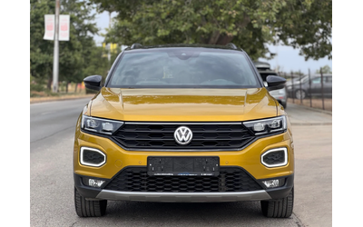 VW T-Roc 1.5TSI DSG ACT * MATRIX* VIRTUAL* DISTRONIC* KEYLE - автомобили, коли, обяви за нови и употребявани 7