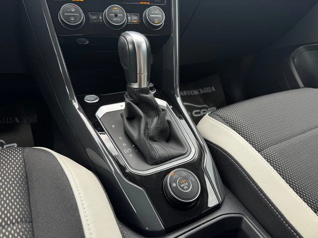 VW T-Roc 2.0D-4x4-FULL-DIGITAL-KEYLESS-DISTRONIC-BLIND SPOT - автомобили, коли, обяви за нови и употребявани 14