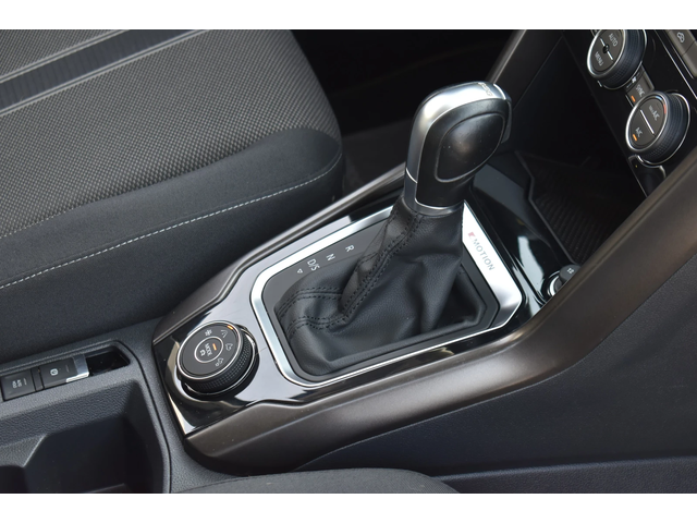 VW T-Roc 2.0TDI* 4MOTION* AUTOMAT - автомобили, коли, обяви за нови и употребявани 11