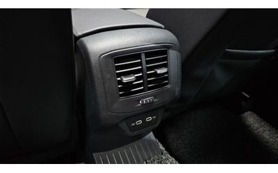 VW T-Roc Premium | Кожа | Keyless | Подгрев - автомобили, коли, обяви за нови и употребявани 12