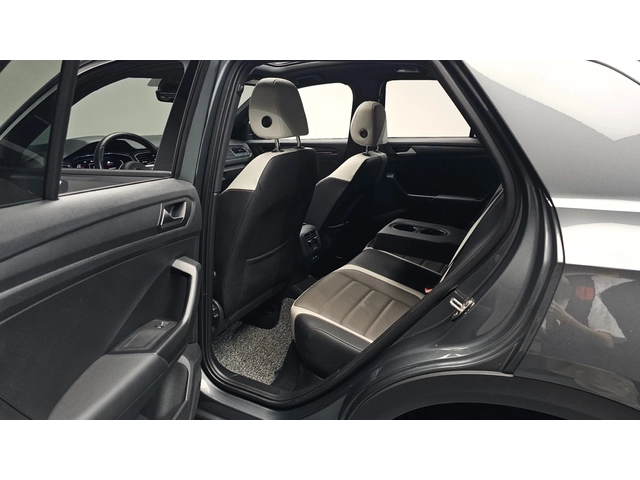 VW T-Roc Premium | Кожа | Keyless | Подгрев - автомобили, коли, обяви за нови и употребявани 5